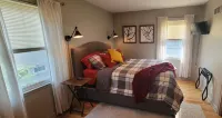 McKennan Magic - Historic 2 BR apartment located 8 blocks from DT Sioux Falls