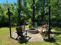 Summer Lakeside Adventure!-Kayak, Paddleboard, S'Mores, BBQ!