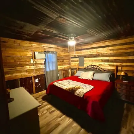 Hat & Star Ranch - One of a kind Get Away