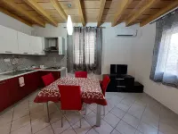 SWEET HOME - LARGE TWO-ROOM