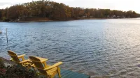 Cozy Cabin w Lake View. Book Now for Fall. Pumpkins, Apples, Campfire. Pets ok!
