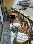 100 ft. to the beach in the heart of Ocean City 42nd St. 2 bed 2 bath sleeps 6