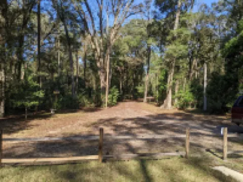 Country Retreat in North Central FL Oasis w/ Firepit, WiFi & Nearby Springs