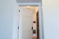 3 Bedroom Fully Equipped Apartment near Golf Courses Hotel dekat Corry Area Historical Society