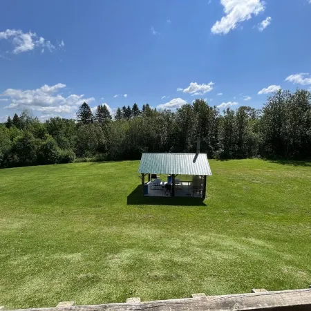 Northern Maine Large Cabin 4 • Wifi • Kitchen • AC