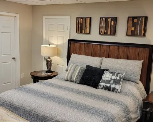 Apartment at the base of the Blue Ridge Mountains Hotels in Caldwell County