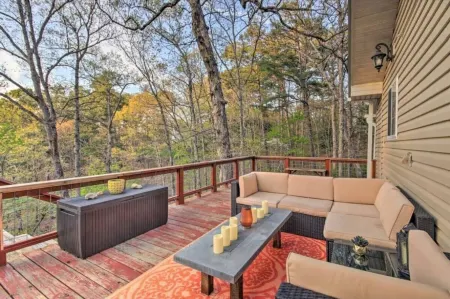 Large Deck, BBQ Grill, Fire Pit & Arkansas Sunsets- the Perfect Spring Evening!