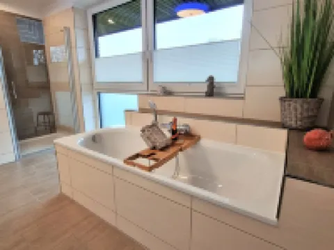Mod. Apartment with balcony, 4 persons, near Hamburg Hotels in Seevetal