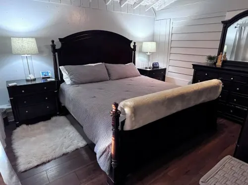 Loft in the Heart of Downtown: Steps Away from Restaurants, Bars & the Stadium
