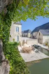 Luxury Cottage, Outdoor Nordic Hot Tub and Sauna, D-Day Beaches 15 km Hotels near Point du Hoc