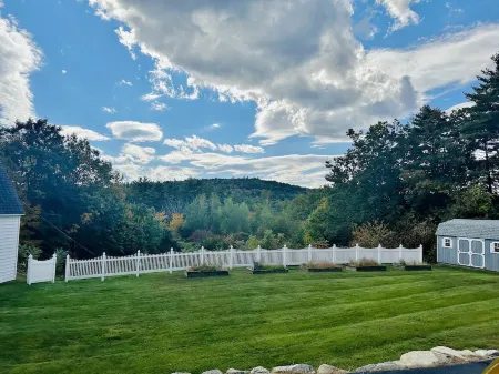 NH Lake Region 5BR—Family & Group Retreat