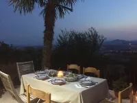 Maison Centro Storico dun Charmant Village Terrasse Avec vue Superbe Hotel di Monterubbiano