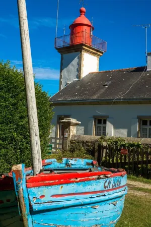 House with sea view under the Morgat lighthouse Отели рядом с достопримечательностью «Fun Park Crozon»