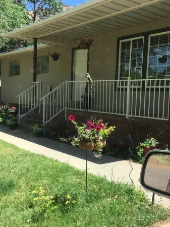 Zion’s South Hideaway Retro Room Отели в г. Хилдейл