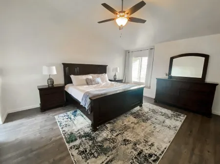 Spacious 3 bedroom / 2 bath Townhome - Centrally Located Near CMU! Отели рядом с достопримечательностью «Университет Колорадо Меса»