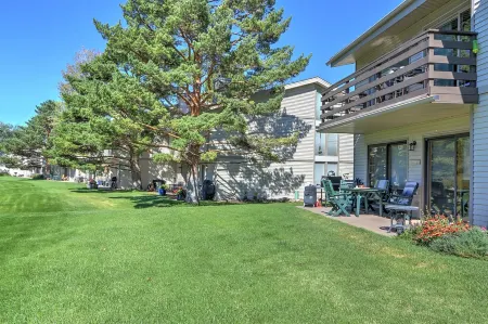 Condo Overlooking Pond w/ 2 Fly Fishing Badges, Golf, Tennis & 24 Mi. to Aspen!