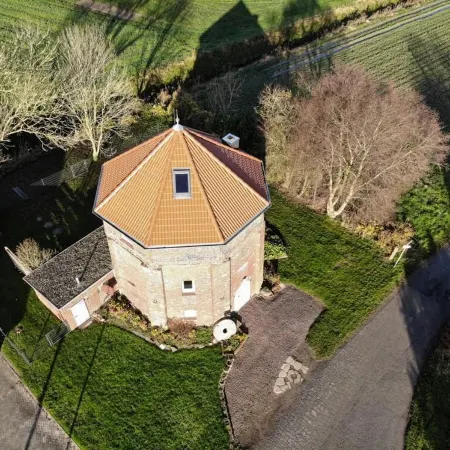 200 year old windmill as a vacation home near Greetsiel. Pet friendly!