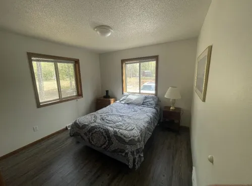 Lakefront 4 Bedroom Cabin