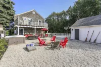 Hot Tub Relaxing Retreat. Large Group Gatherings! Business Travel.