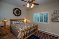 Sedona Get-Away Sleeps  6