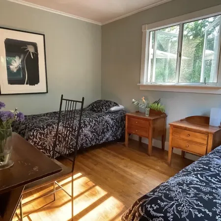 Peacock Garden Cottage - Discounted for Winter Month Rental