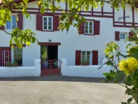 House of character in the heart of the Basque Country in Ossès Hôtels à : Ossès