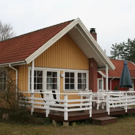 The house is located right on the edge of the Müritz National Park Отели в г. Узерин