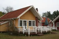 The house is located right on the edge of the Müritz National Park Hotels in Userin