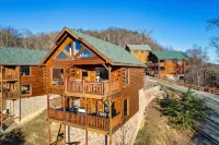 Amazing Mtn views/Hot tub/Fireplace/Bunk beds/Arcade games Autrey's Antiques & Ideas附近的飯店