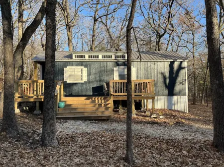 Remote Cabin Hideaway in the woods close to the lake, walking trails, and casino