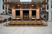 Embassy Suites by Hilton Syracuse Отели в г. Де Витт