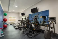 Holiday Inn Express & Suites BAKERSFIELD CENTRAL by IHG - palestra