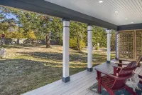 Chef's Kitchen, Salish Sea View, EV Charger: This is The Cottage on Cedar Street