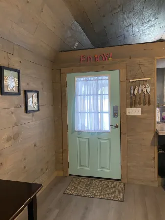 Adorable cozy cabin near North Florida Springs