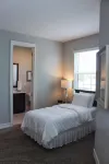 The Saltwater House - Space Coast townhouse only 1/2 a mile from the beach