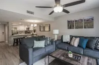 Walking distance to MIll Ave, Tempe Beach Park, Sun Devil Stadium, ASU. UPDATED! - Homestays