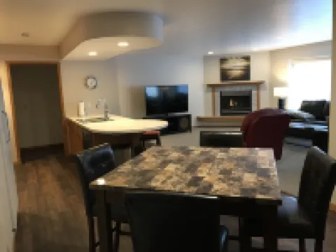 5th Steele Place, LLC - Downtown Algoma Condos: Overnight or Extended Stays アルゴマのホテル