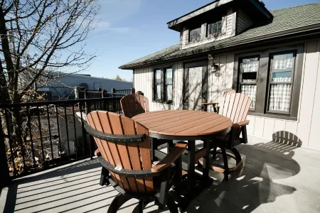 Wurthmann House Unit #1Your Home Away From Home