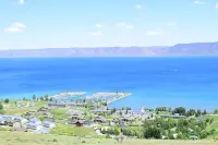 Harbor Village with resort amenities & unobstructed lake views (lake 3 min walk)