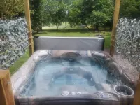 The Hideaway Boujee Farmhouse lots to do and Love