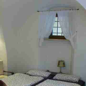 House in the paradise garden above v. Gargnano for individuals u. Children Rooms