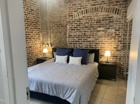 Historic 2 br & 1 ba On the River