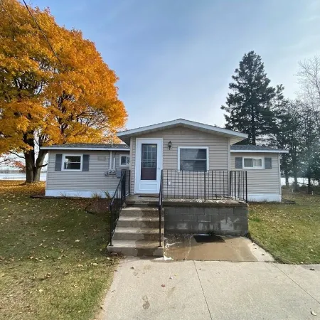 Hideaway on Little Bay - close to boat launch, beach, restaurants and more