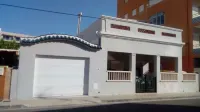 Villa with private pool, terrace and less than 80 meters from the sea