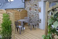 Penty, Ideal for Couple, 500 m from Sea, GR 34, 1km from Voie Verte (Bicycle Path)