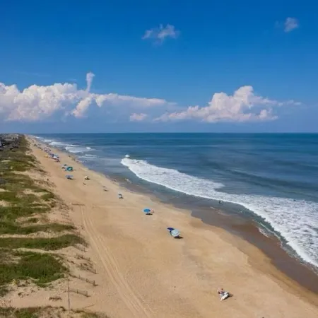 Beachcomber’s Bounty: Undiscovered Beachside Gem