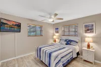 Private Home with Beautiful Backyard & Pool Close to Beach in Palm Beach Gardens