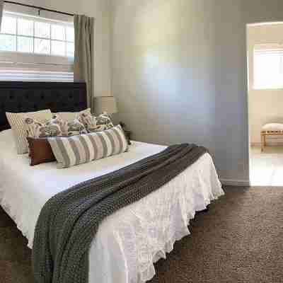 Beautiful fully renovated craftsman home in Paso Robles on historic Vine Street! Rooms