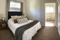 Beautiful fully renovated craftsman home in Paso Robles on historic Vine Street!