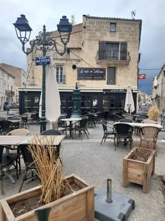 In the heart of Meze, apartment 2 BEDROOMS, AIR CONDITIONED, sleeps 4.